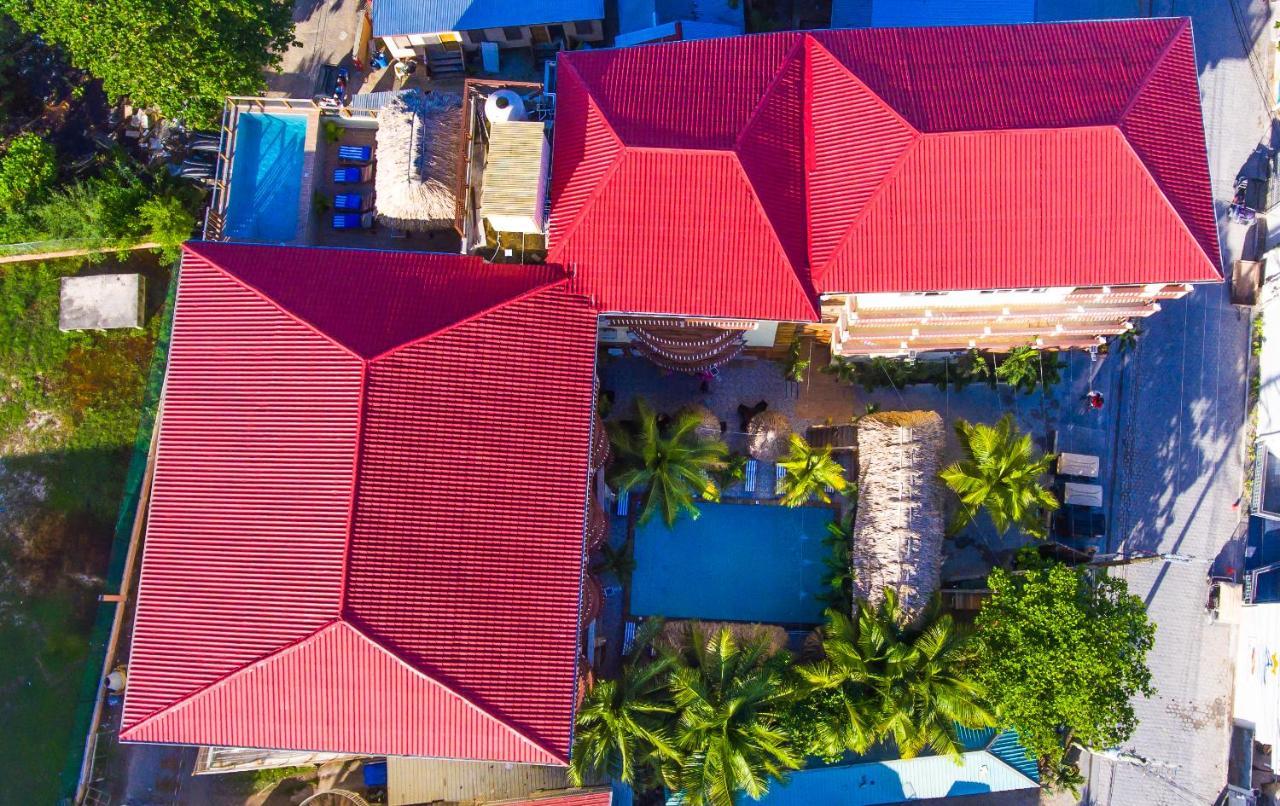 Tropical Palace Hotel San Pedro  Exterior photo