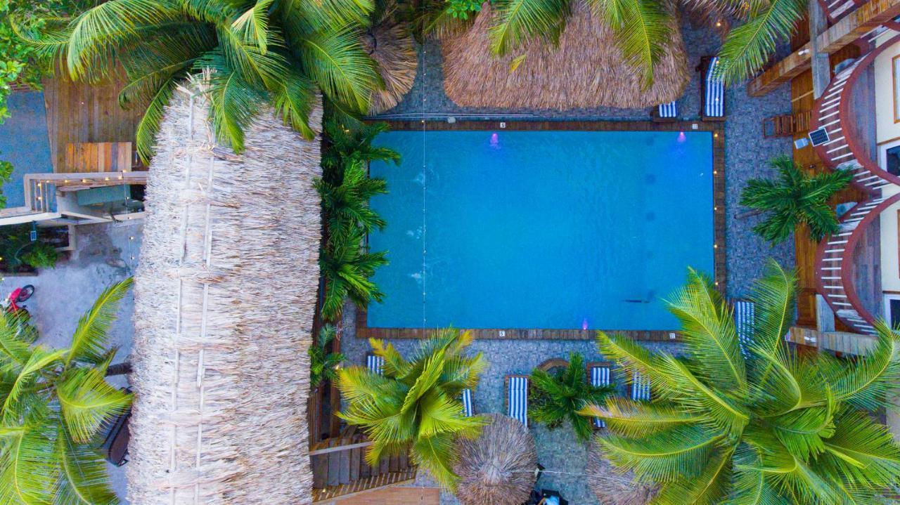 Tropical Palace Hotel San Pedro  Exterior photo